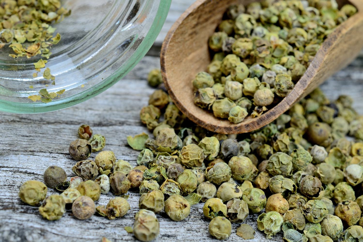 Nim’s Green Peppercorn: A Mild and Spicy Indian Delight **Free UK Delivery**